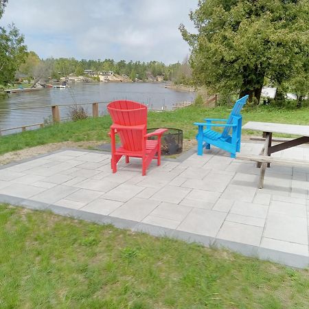 Sauble River Marina And Lodge Resort 萨波海滩 外观 照片