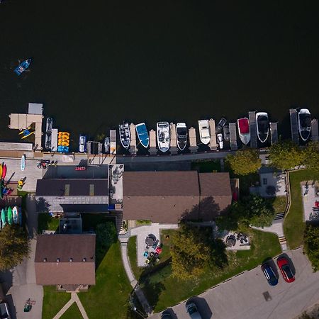 Sauble River Marina And Lodge Resort 萨波海滩 外观 照片