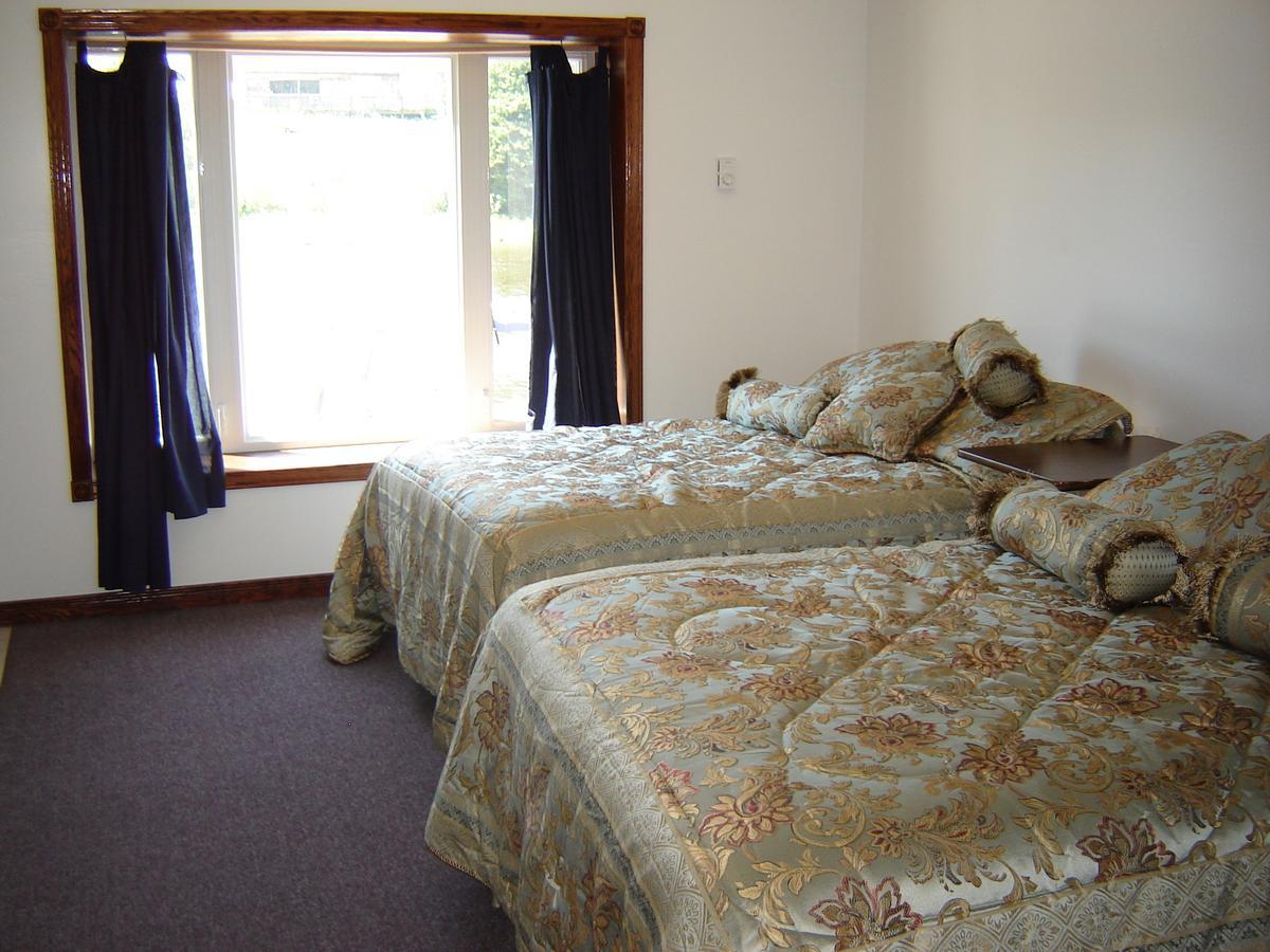 Sauble River Marina And Lodge Resort 萨波海滩 客房 照片