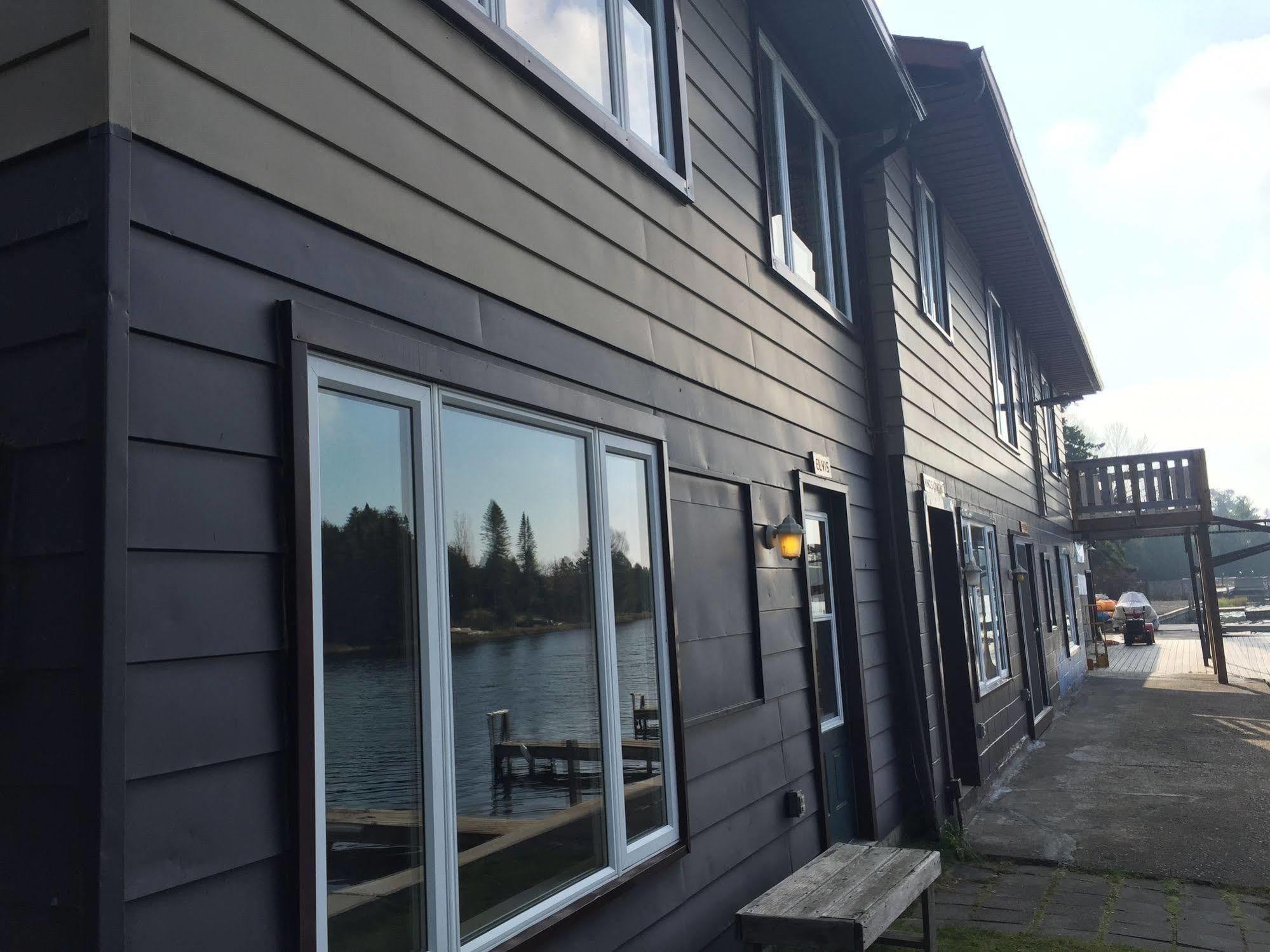 Sauble River Marina And Lodge Resort 萨波海滩 外观 照片